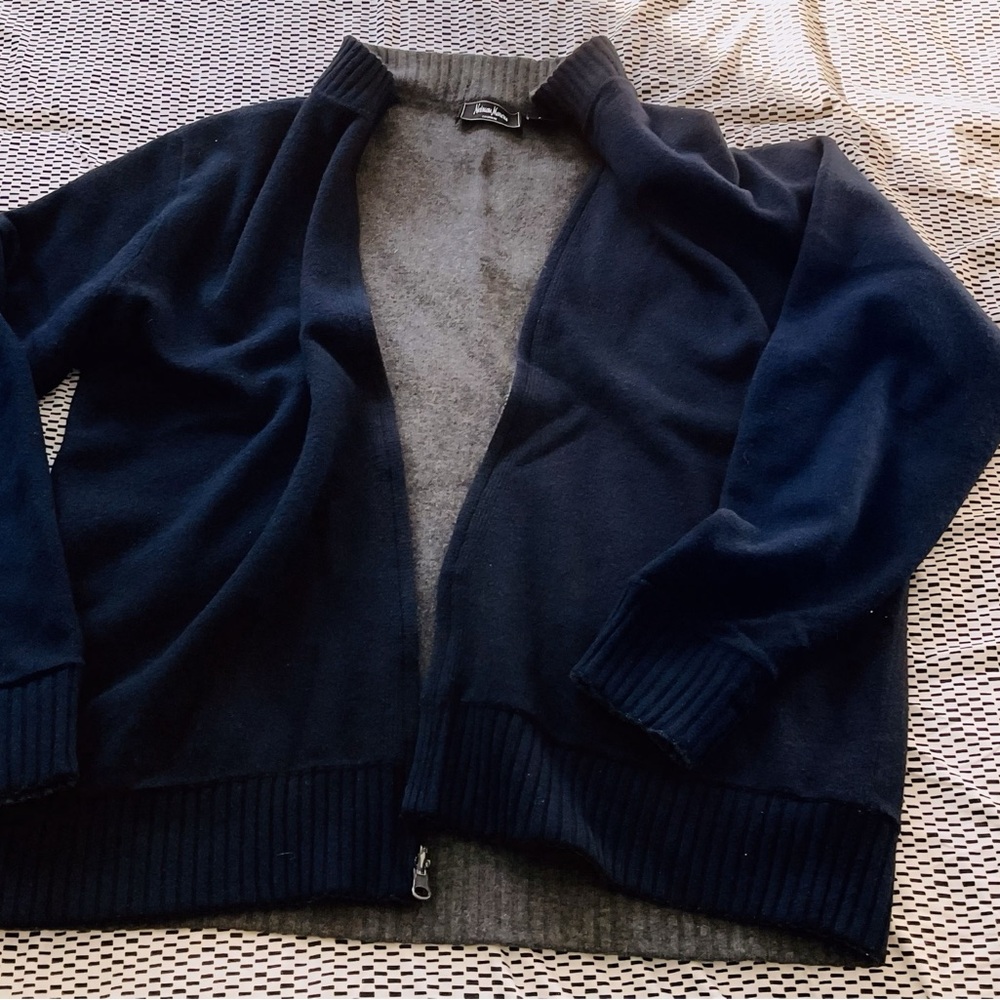 Neiman Marcus Reversible Gray and Navy Full-Zip Cashmere Cardigan Men’s Size L
